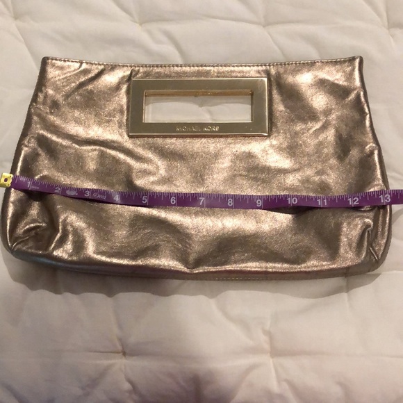 Gold metallic Michael Kors purse - Picture 5 of 6